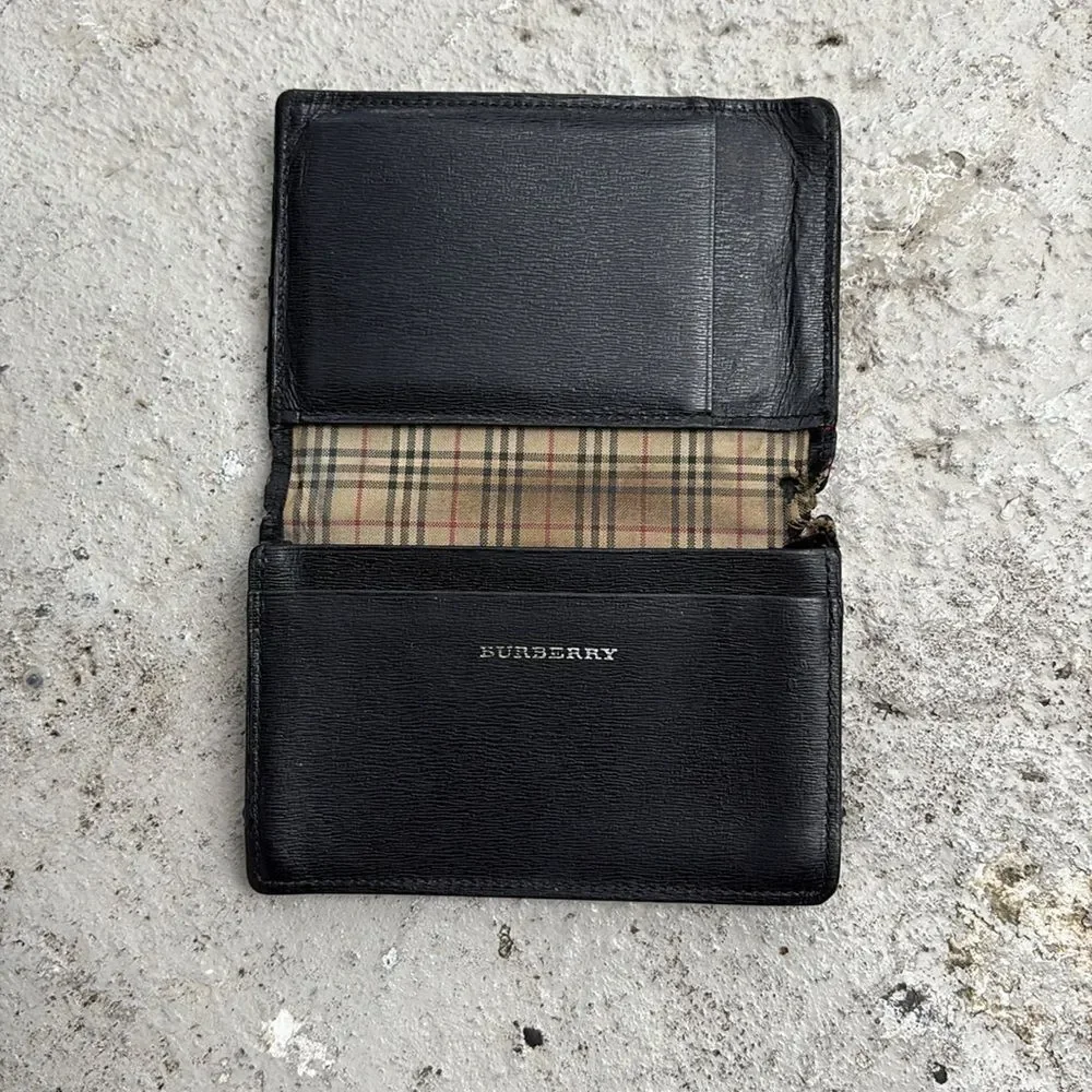 Burberry card holder